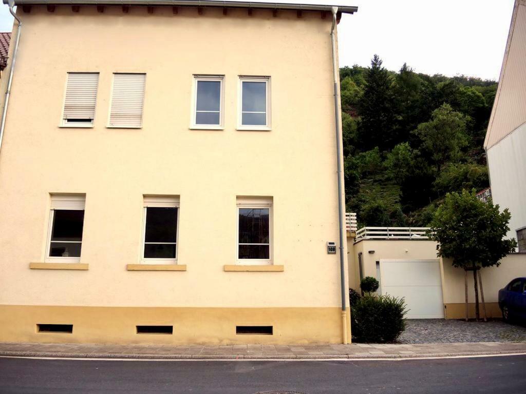 Modernes Apartment - Neustadt/Weinstrasse Stadt Neustadt an der Weinstrasse Ngoại thất bức ảnh