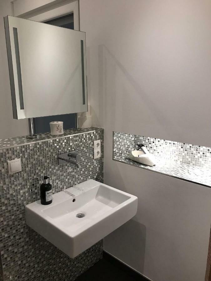 Modernes Apartment - Neustadt/Weinstrasse Stadt Neustadt an der Weinstrasse Ngoại thất bức ảnh